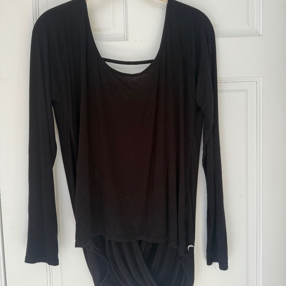 Zyia Black open back top